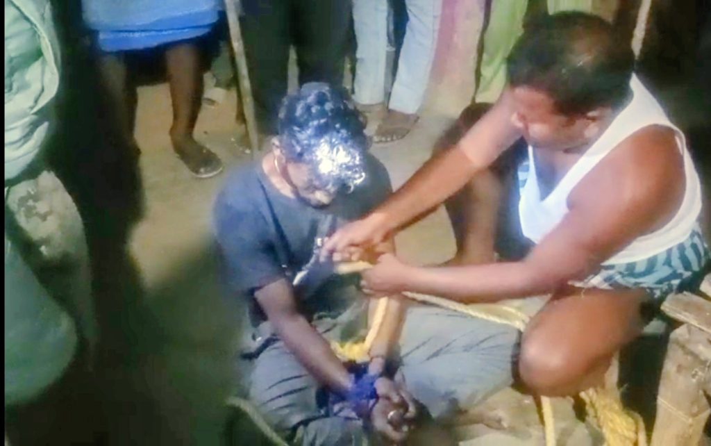 Palamu Village Tragedy: बैटरी चोरी के शक में युवक की पीट-पीटकर हत्या, गांव में तनाव पलामू में शक की सजा-ए-मौत, भीड़ ने कानून अपने हाथ में लिया